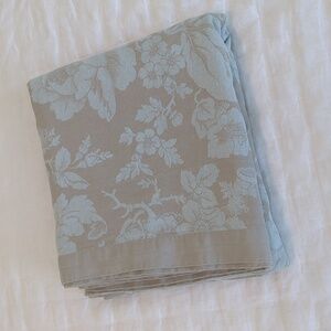 Williams Sonoma Jacquard Linen Cotton Tablecloth 70x126 Beige Floral